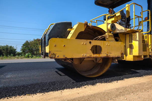 Best Driveway Pavers Installation  in Howards Grove, WI